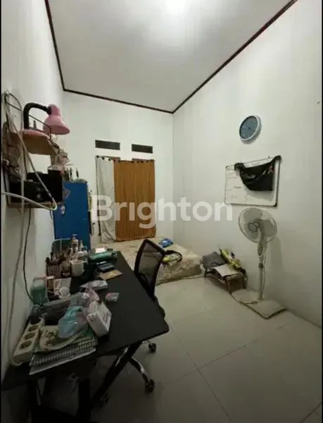 image RUMAH MINIMALIS 2 LANTAI DI AREA KOMPLEK PERUMAHAN  (5)