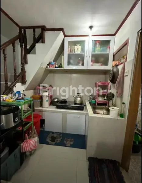 image RUMAH MINIMALIS 2 LANTAI DI AREA KOMPLEK PERUMAHAN  (7)