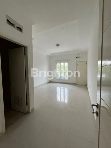 image RUMAH JELAMBAR UKURAN 4X15 SIAP HUNI JAKARTA BARAT (2)