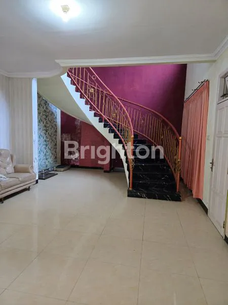 image RUMAH SIAP HUNI  DUA LANTAI DI BALIKPAPAN BARU  (8)