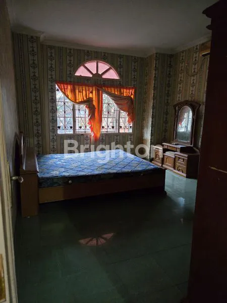 image RUMAH SIAP HUNI  DUA LANTAI DI BALIKPAPAN BARU  (2)