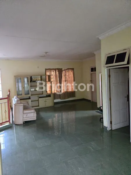 image RUMAH SIAP HUNI  DUA LANTAI DI BALIKPAPAN BARU  (6)