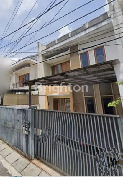 image RUMAH 2 1/2 LANTAI SIAP HUNI DI DURI MAS (7)