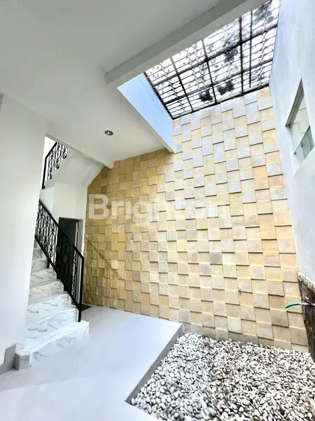 image RUMAH KERTAJAYA INDAH TIMUR SIAP HUNI DEKAT GALAXY MALL  (3)