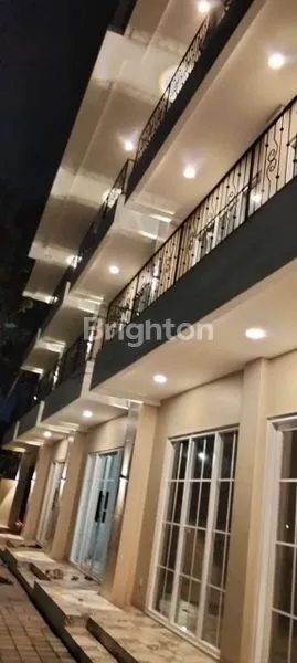 RUKO 4 LANTAI PLUS ROOFTOP DI CEMPAKA PUTIH BARAT JAKARTA PUSAT