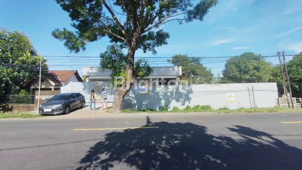 2 RUKO GRESS DI PAPAR KABUPATEN KEDIRI.