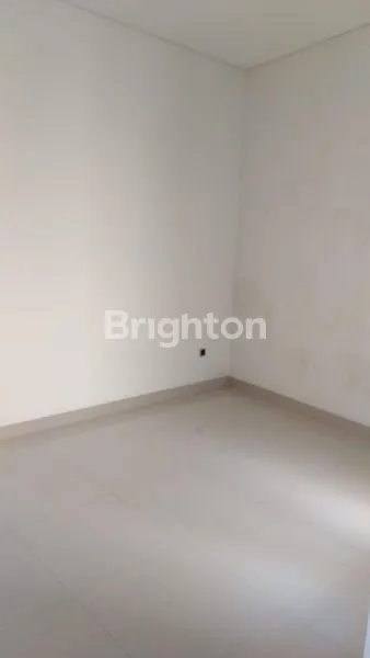 image RUMAH 2 LANTAI DI VILLAGE GARDEN, 3KT (7)