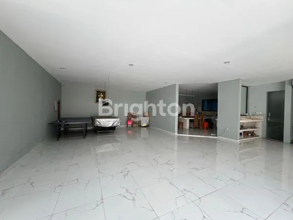 image VILLA BARU LUAS DAN MEGAH DI KAWASAN SANUR (6)
