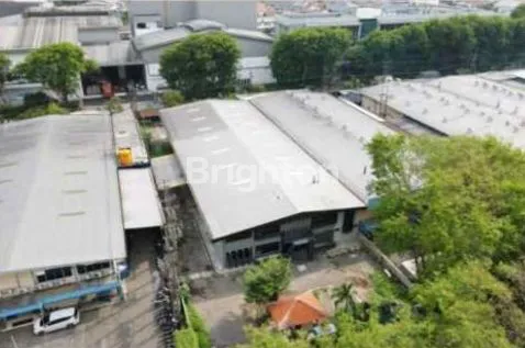image GUDANG BANGUNAN BARU STRATEGIS AREA RUNGKUT DEKAT TOL RUNGKUT AKSES SEMUA KENDARAAN BESAR SURABAYA (5)