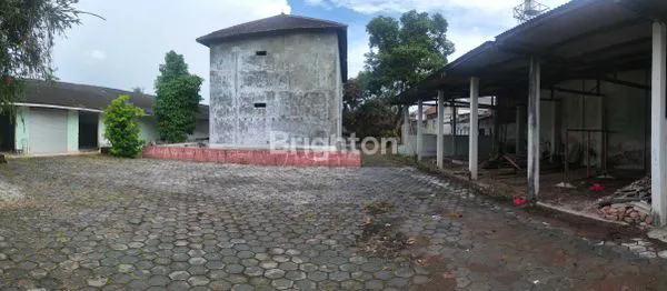 image BANGUNAN LUAS PUSAT KOTA (7)