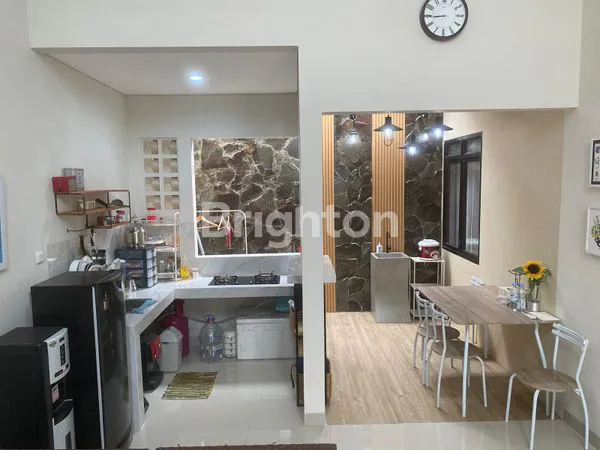 image RUMAH FULL FURNISH 1 LANTAI SIAP HUNI DI SENTUL (2)