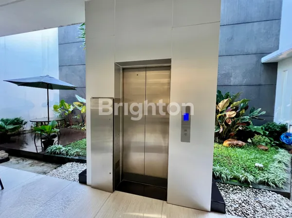 image DIJUAL RUMAH MEWAH CITRALAND UTAMA, ADA LIFT (3)