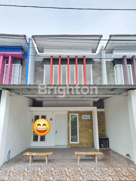 image DIJUAL CEPAT RUMAH 2 LANTAI SIAP HUNI DI GREEN SEMANGGI MANGROVE SURABAYA (1)