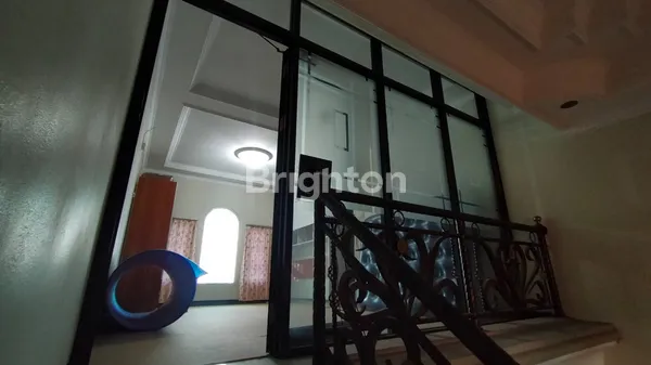 image RUMAH UNGU (8)