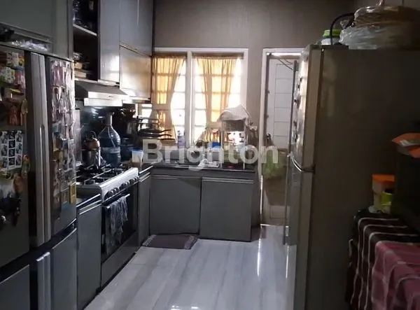 image DIJUAL CEPAT RUMAH 2 LT, SIAP PAKAI, ADA KOLAM RENANG , DEKAT DENGAN PEMERINTAHAN WALIKOTA TANGERANG SELATAN,DI VILLA DAGO TOL CIPUTAT, TANGSEL (7)