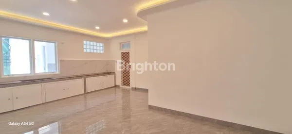 image RUMAH BARU SIAP HUNI DI CLUSTER PREMIUM TAMAN BROMO LIPPO KARAWACI (1)