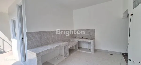 image RUMAH BARU SIAP HUNI DI CLUSTER PREMIUM TAMAN BROMO LIPPO KARAWACI (3)