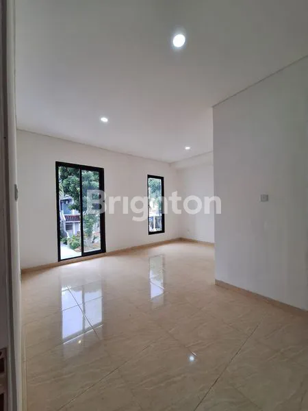 image RUMAH HOEK BARU DI CLUSTER PREMIUM TAMAN BROMO LIPPO KARAWACI (5)