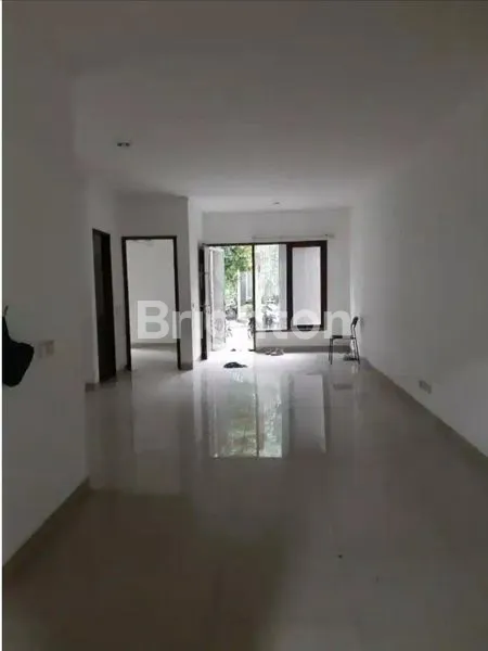 image RUMAH BARU RENOVASI HOEK SIAP HUNI LOKASI PERUMAHAN PRIMIER VILLAGE CIPONDOH TANGERANG  (2)