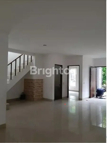 image RUMAH BARU RENOVASI HOEK SIAP HUNI LOKASI PERUMAHAN PRIMIER VILLAGE CIPONDOH TANGERANG  (7)