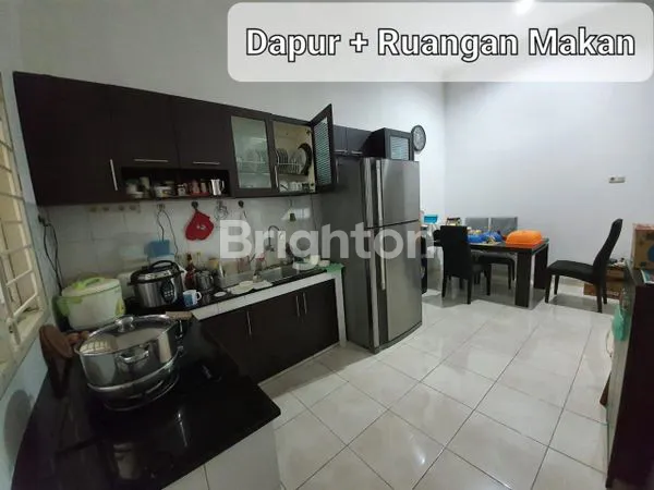 image HOT LISTING!  (4)