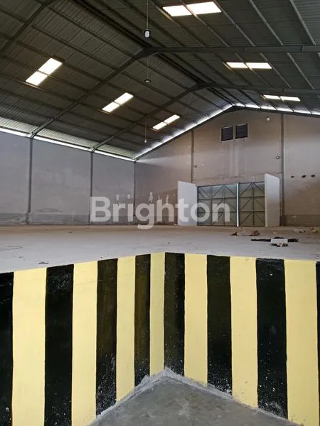 image GUDANG SIAP HUNI LOKASI SANGAT STRATEGIS (2)