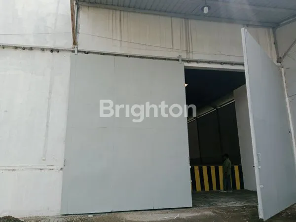 image GUDANG SIAP HUNI LOKASI SANGAT STRATEGIS (6)