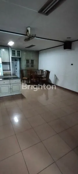 image RUMAH 2 LANTAI MUARA KARANG  (5)