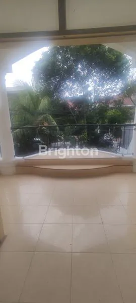 image RUMAH KLASIK DI KELAPA GADING JAKARTA UTARA (5)