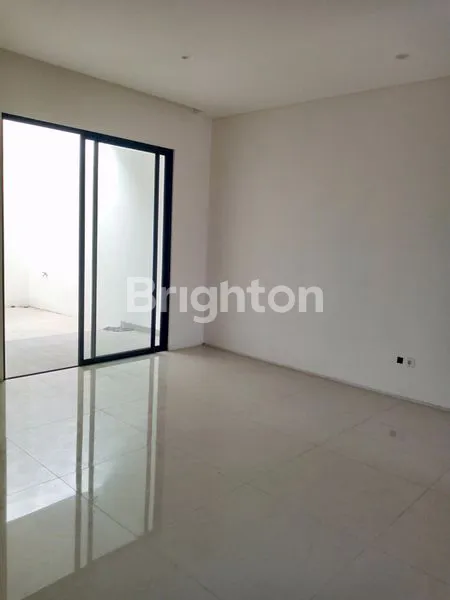 image RUMAH MODERN EROPA 3 LT BARU GRESS STRATEGIS DEKAT TOLL JUANDA DAN PETRA ACYTIA CLUB HOUSE POCAN DAN UINSA SERTA UPN DAN POLTEK PELAYARAN (4)