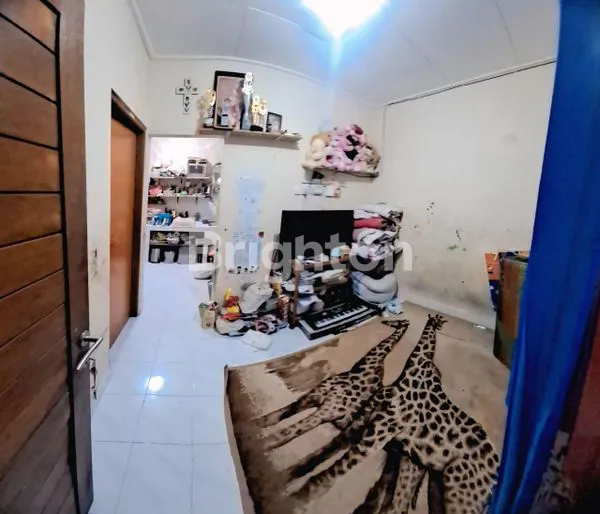 image RUMAH CANTIK 1 LANTAI DENGAN HALAMAN LUAS & STRATEGIS DI JIMBARAN, KUTA, BALI. (4)