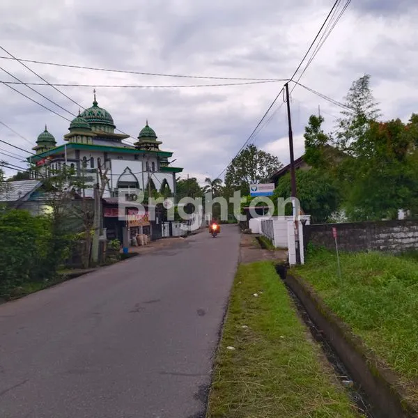 image JUAL TANAH BONUS BANGUNAN DI PINGGIR JALAN SURYA, PONTIANAK SELATAN (5)