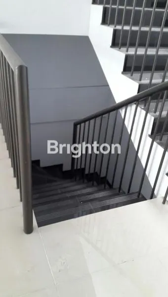 image RUKO SIAP PAKAI!!! LOKASI STRATEGIS!! KAWASAN RAMAI PENDUDUK!! COCOK UNTUK USAHA!! (7)