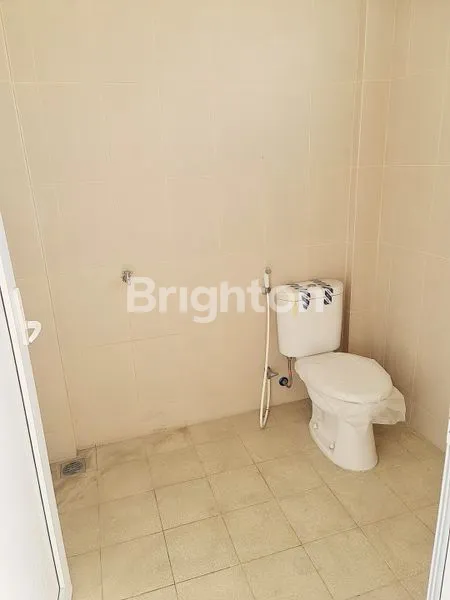 image RUKO TIGA LANTAI DI NGALIAN (8)