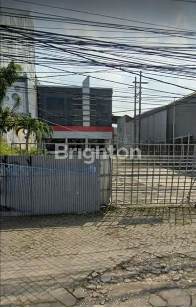 DIJUAL GEDUNG BANGUNAN KOMERSIAL (NOL JALAN) DI JALAN RAYA KEMBAR LETJEND S PARMAN MALANG