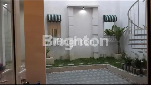 image MANYAR REJO SURABAYA, RUMAH MEWAH HARGA MURAH, SIAP HUNI, LOKASI STRATEGIS, BAGUS (6)