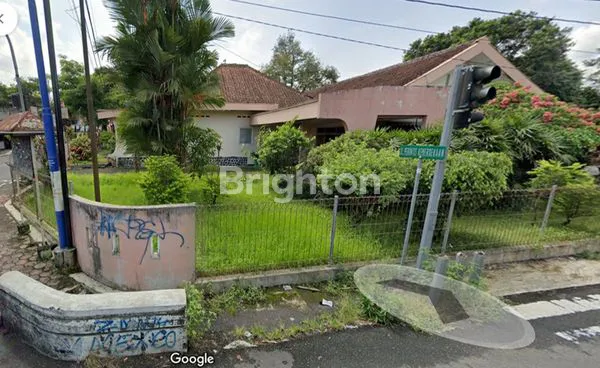 image RUMAH DEKAT JALAN PROPINSI MAGELANG (4)
