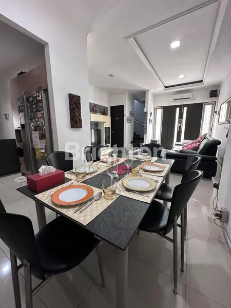 image RUMAH FULL FURNISHED DAN TERAWAT DI CLUSTER SEVILLA BSD (4)