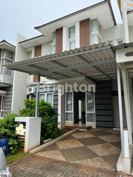 DI JUAL DAN DI SEWAKAN RUMAH 2 LANTAI DI KOTA WISATA CIBUBUR. RUMAH RAPI, BERSIH, TERAWAT  FULL FURNIS.