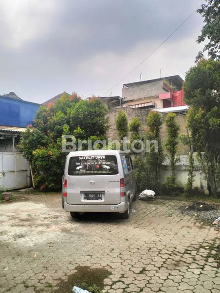 image DISEWAKAN RUMAH JL KUTAI (4)