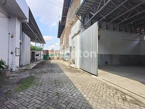 image GUDANG LOKASI NOL JALAN RAYA, KEDIRI KOTA (6)