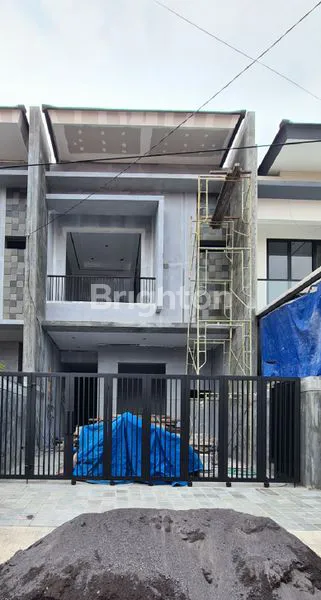 image RUMAH MODERN MINIMALIS MANYAR (2)