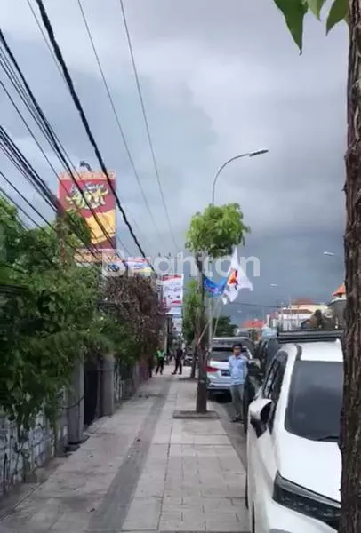 image TANAH MAIN ROAD KUTA DEWI SRI COCOK UNTUK BERBAGAI JENIS USAHA (1)