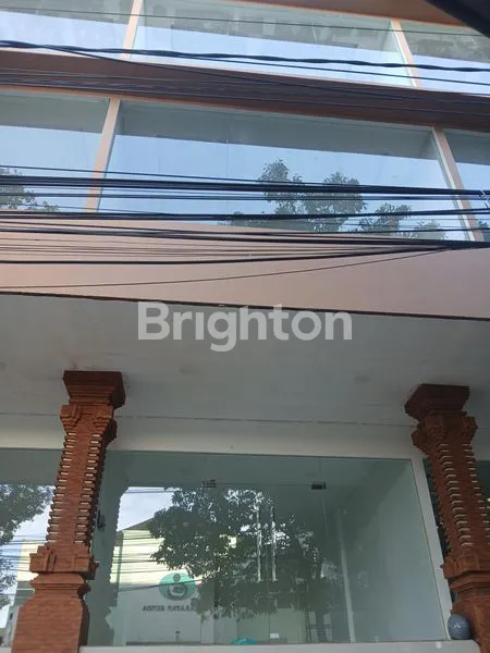 RUKO 6 UNIT BARU DI BANGUN BERJEJER MASING- MASING BERUKURAN 12 X 5 M DI PINGGIR JALAN UTAMA DAN STRATEGIS