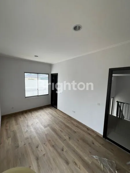 image RUMAH GOLF ISLAND CLUSTER SERENADE LAGOON PIK HOEK 338M2 SIAP HUNI BARAT LAUT (4)