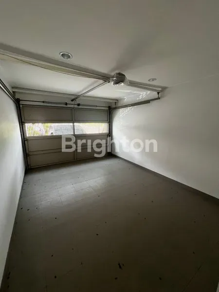 image RUMAH GOLF ISLAND CLUSTER SERENADE LAGOON PIK HOEK 338M2 SIAP HUNI BARAT LAUT (6)