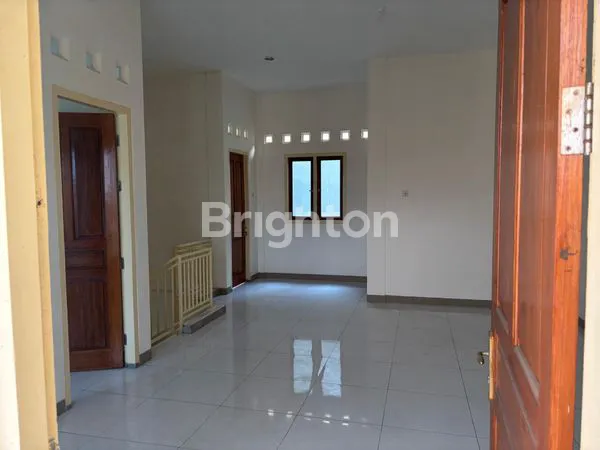 image RUMAH 2 LANTAI MURAH SIAP HUNI KETILENG SENDANG MULYO TEMBALANG SEMARANG TIMUR (5)