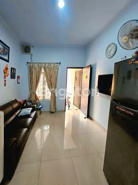 image RUMAH 3 LANTAI MINIMALIS MODERN, STRATEGIS & BEBAS BANJIR, JALAN ROW 2 MOBIL, TANJUNG DUREN JAKARTA BARAT (6)