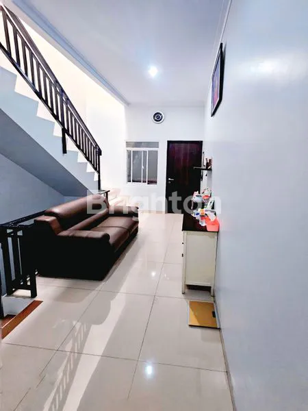 image RUMAH 3 LANTAI MINIMALIS MODERN, STRATEGIS & BEBAS BANJIR, JALAN ROW 2 MOBIL, TANJUNG DUREN JAKARTA BARAT (4)