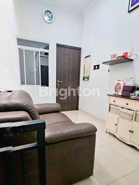 image RUMAH 3 LANTAI MINIMALIS MODERN, STRATEGIS & BEBAS BANJIR, JALAN ROW 2 MOBIL, TANJUNG DUREN JAKARTA BARAT (5)